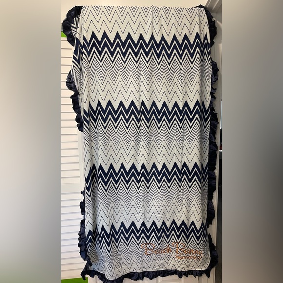 NEW Beach Bunny 🌊🐰 OG Chevron Towel - Picture 2 of 4